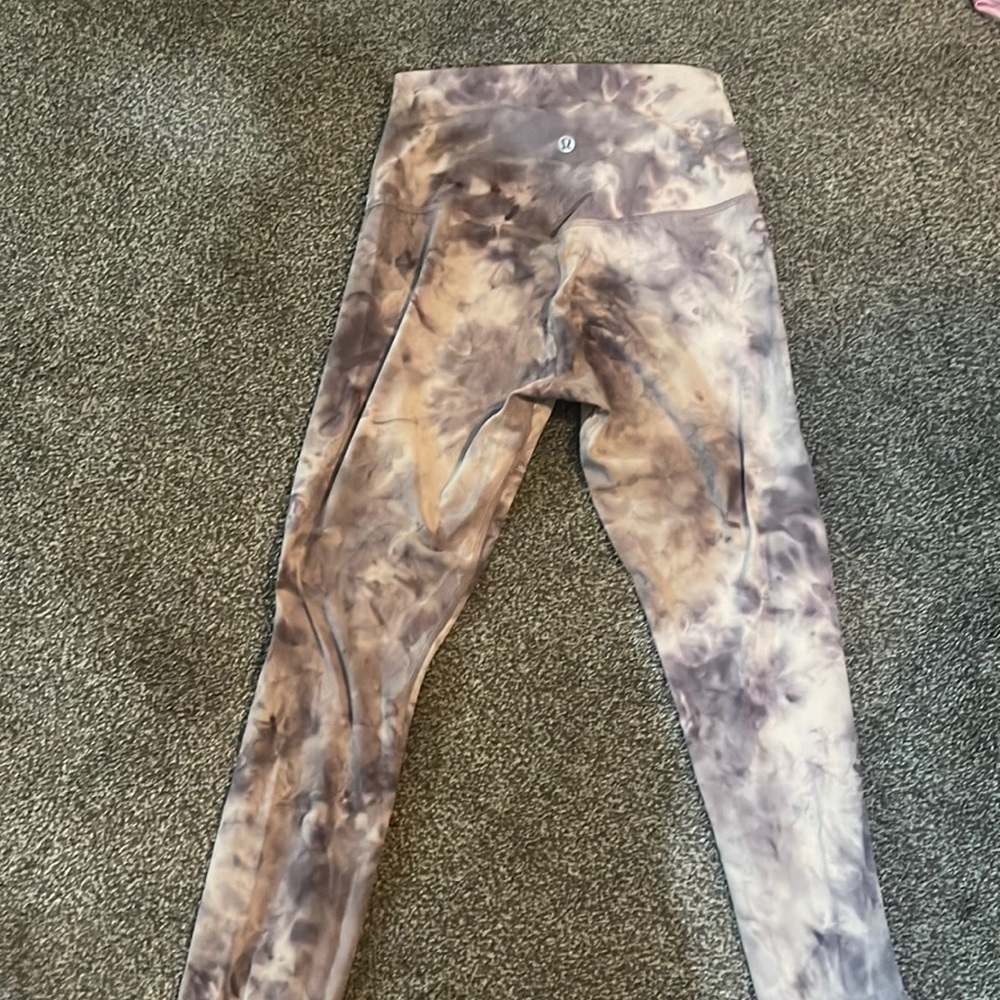 *Limited edition” lululemon align